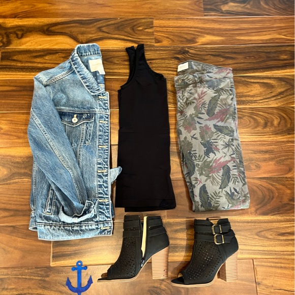 Hudson skinny tropical print olive green jeans, size 28 - Picture 9 of 11